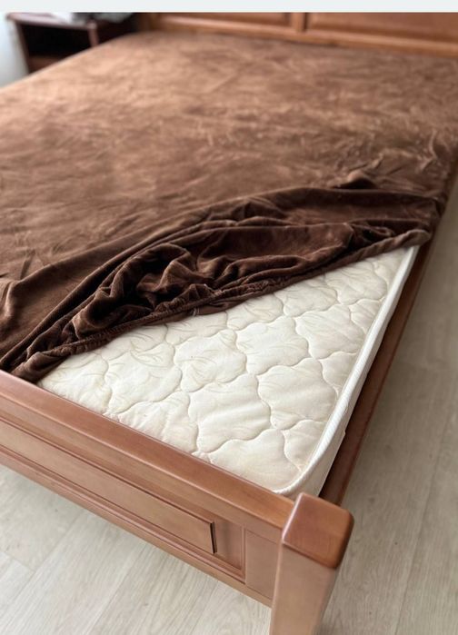 Простирадло на резинці.велюр.наматрасник.160.180