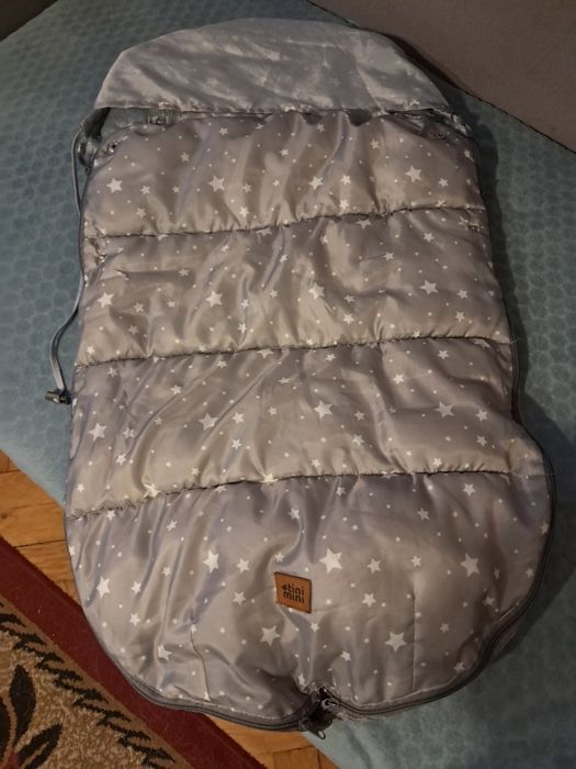 Śpiworek do wózka gondoli spacerówki
