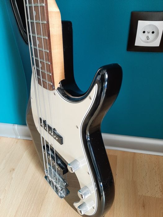 Gitara basowa Peavey Milestone BXP