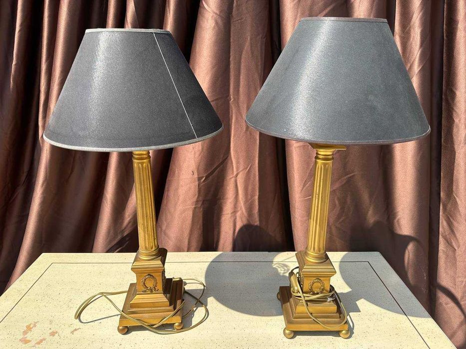 Светильник.Бронзовое основание,черный плафон.Лот 114.(2шт)