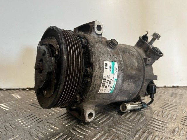 COMPRESSOR AR CONDICIONADO OPEL INSIGNIA A SEDAN 2009 -P13232307