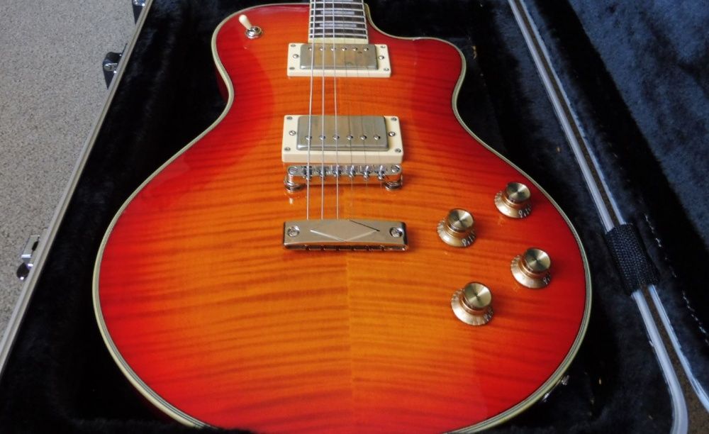 Itália Maranello Custom como nova. (Possibilidade de troca)