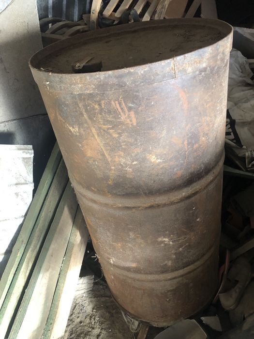 Продаж бочки на соляру бензину