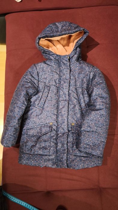 Зимова куртка на дівчинку