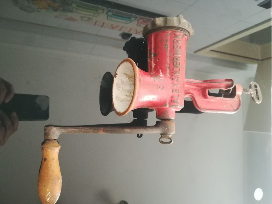 Máquina de moer carne _ antiquísima
