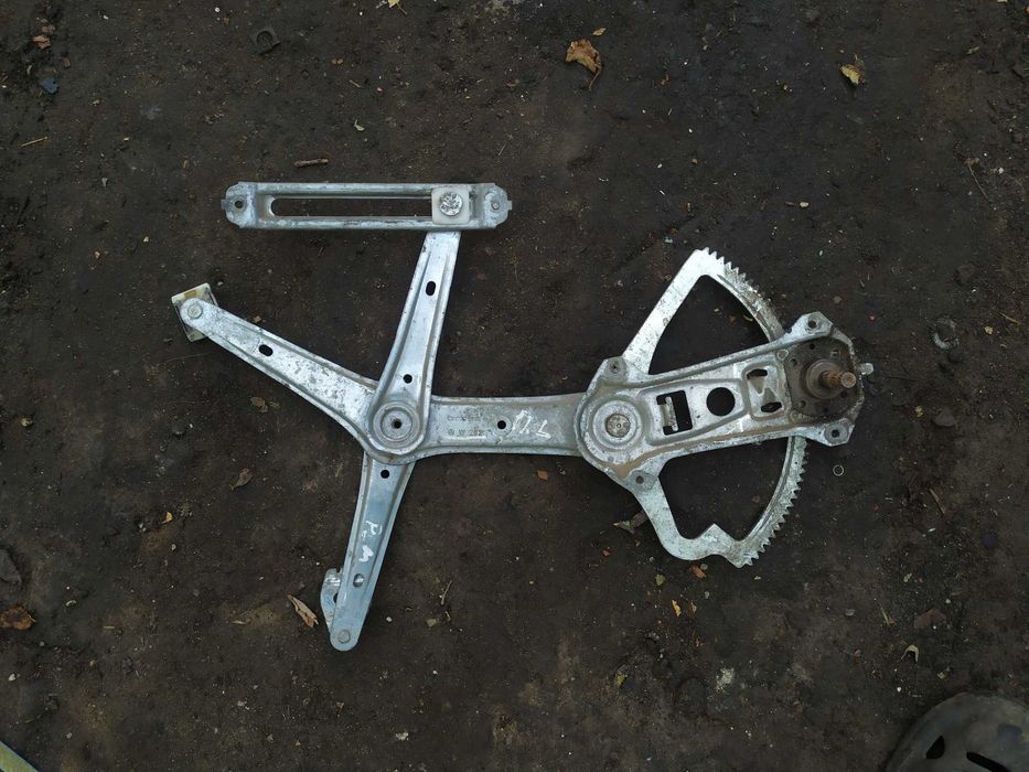 Склопідйомник передній лівий мерседес 202, mercedes c202