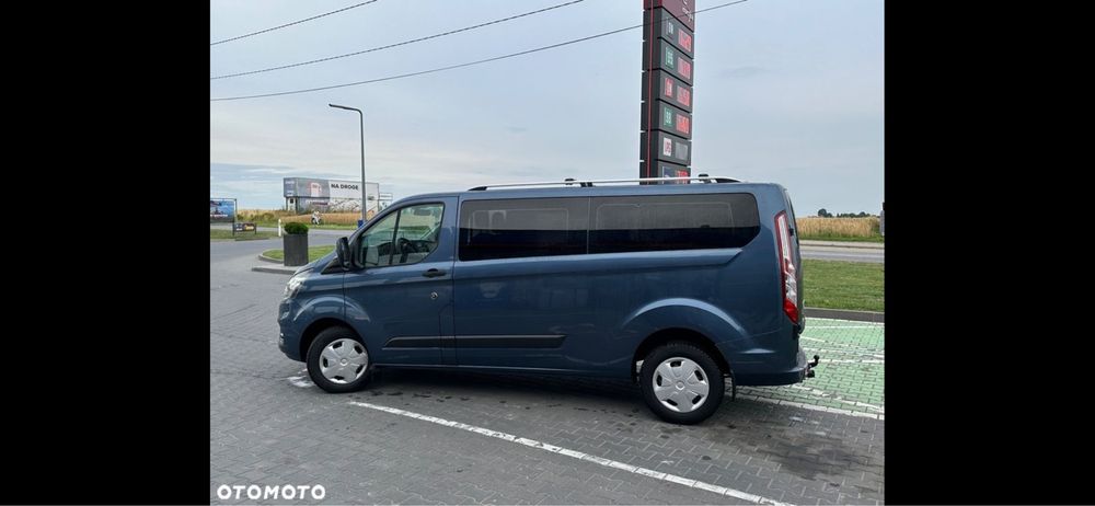 Ford Custom Salon 9 osob brutto 23%