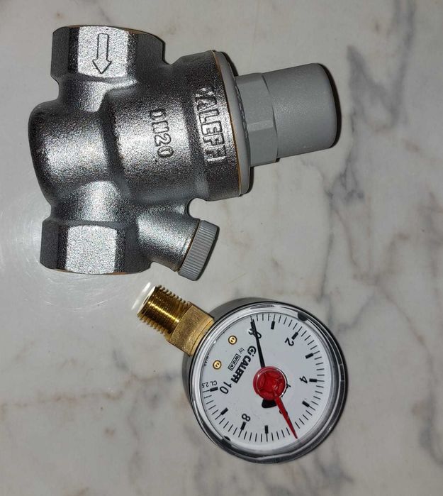 Válvulas redutoras água 3/4 Caleffi com manómetro