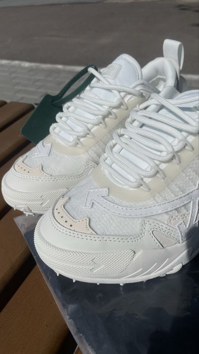 Кросівки off-white 39 розмір