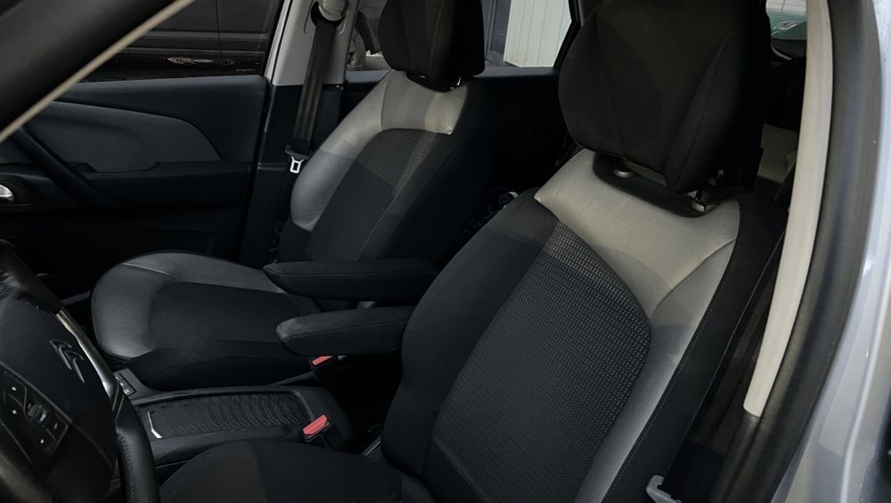 Автомобіль Citroen C4 Picasso