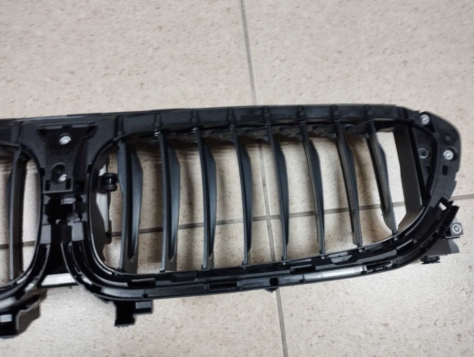 BMW 5 G30 верхні жалюзі 749727901 до рестайлінг 51137497280