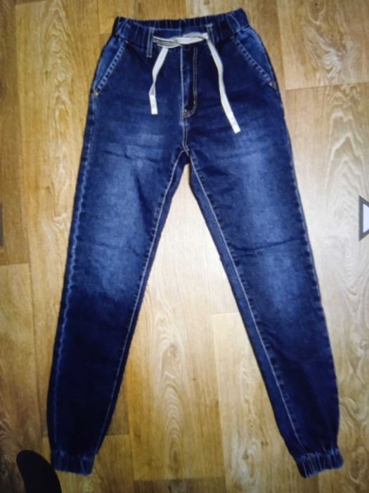Джинсы джоггеры как новые