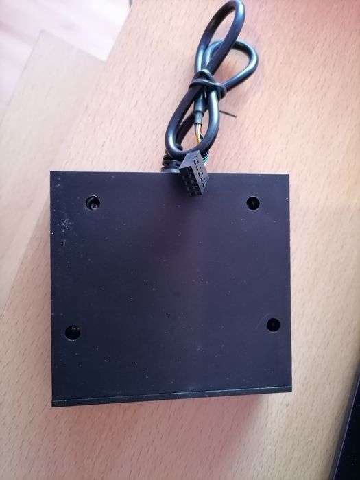 Onelife PC Card Reader64309995058817122