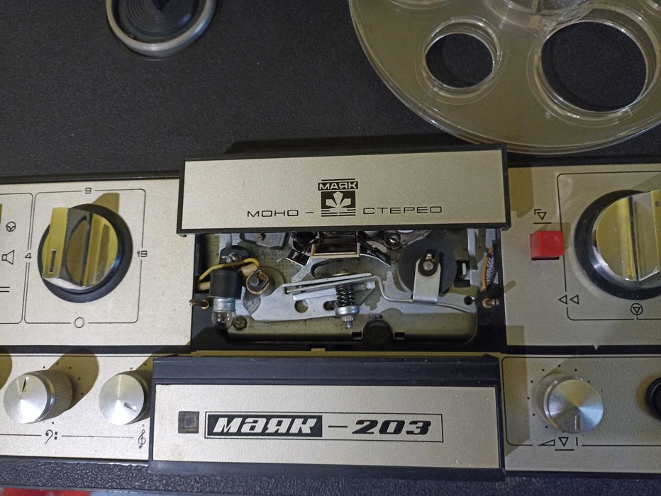 Магнітофон Маяк-203