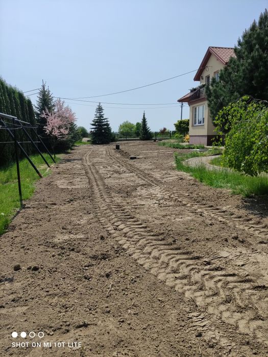 Usługi koparką - wykopy, fundamenty, niwelacje, rozbiórki - Kielce