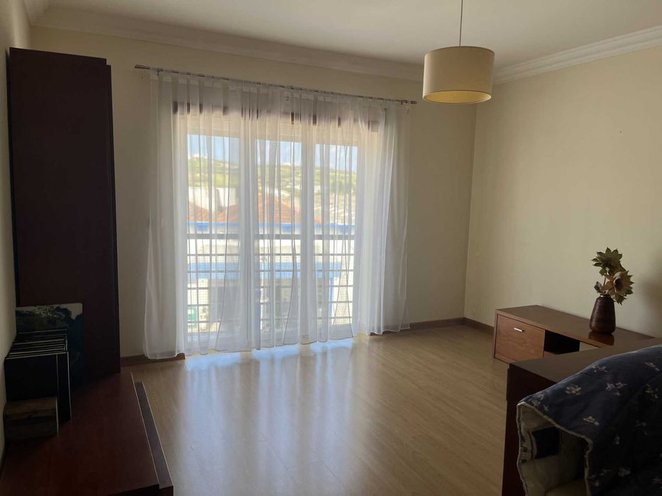 Apartamento T-2 centro de Lourinhã