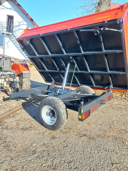 Przyczepa jedno osiowa z kiprem
