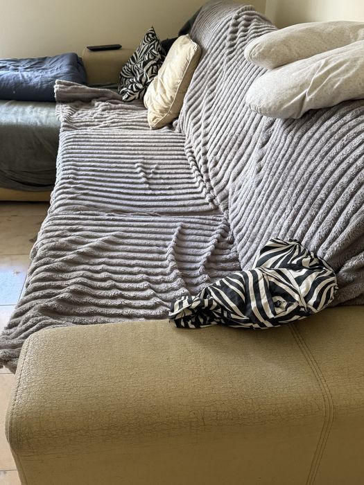 Sofa de 3 lugares com chaise direita