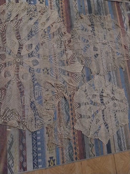 Lote de rendas e croché antigo feito à mão