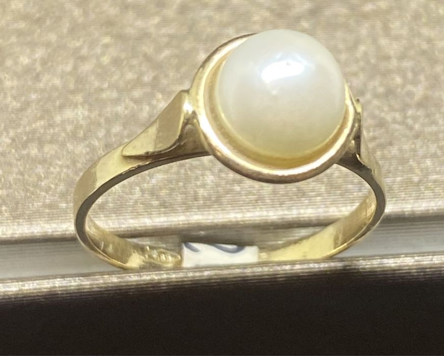 Złoty pierścionek z perłą  585  R-11