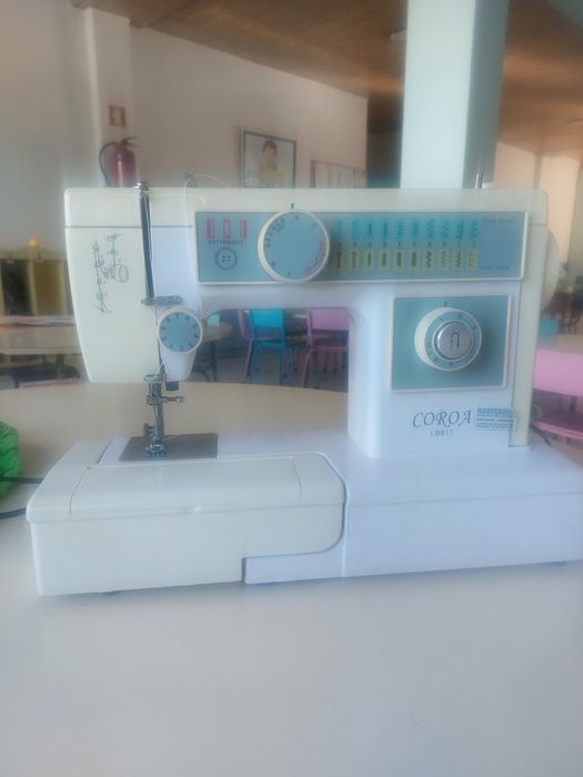 Maquina costura portátil
