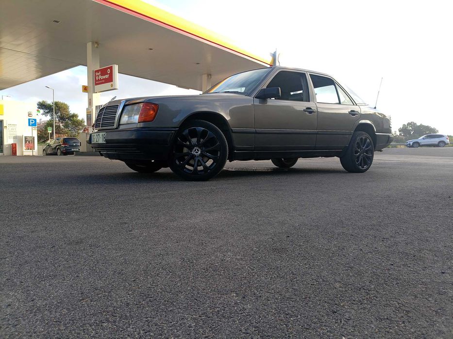 Mercedes w124 300