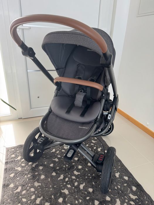 Conjunto Bébé Confort/Maxi Cosi Nova4 + Base Isofix + Alcofa Auto Jade