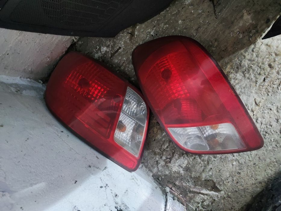 Сідушки зад KIA Rio 2008 рік