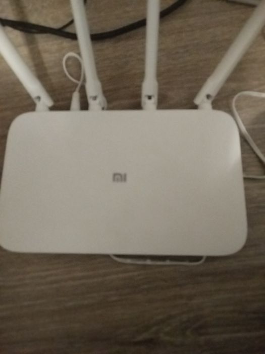 Продам роутер робочий