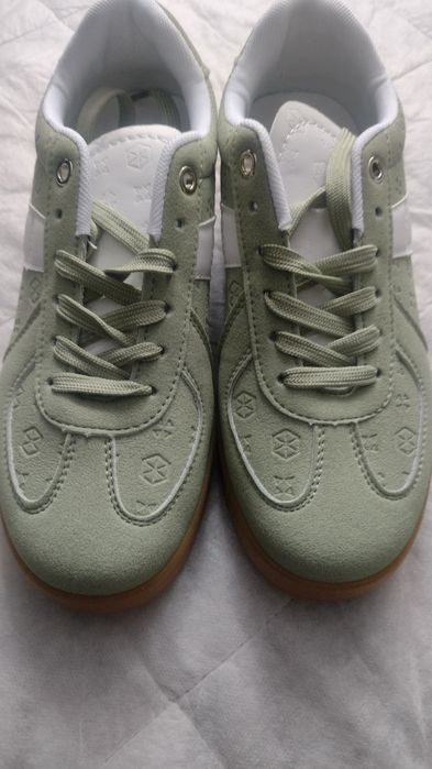 Buty oliwkowe samby 36