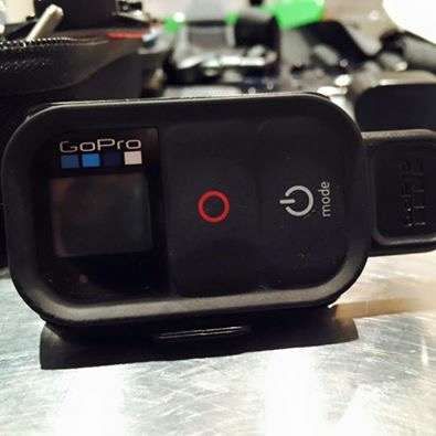 Maquina go pro 3 black edition com lcd foi comprado a parte