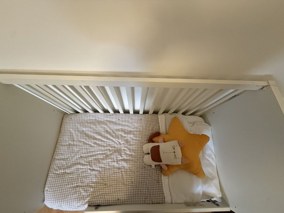 Cama grandes bébe com colchão incluido