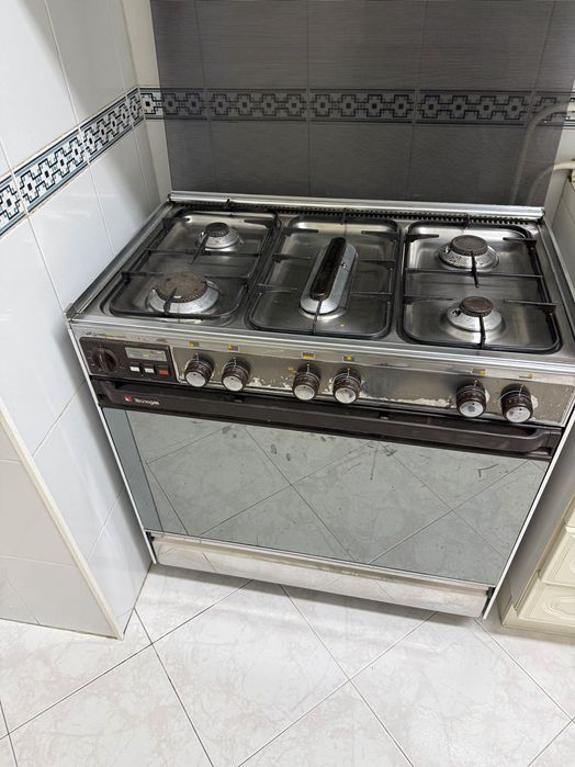 Fogão de 5 bocas há gás