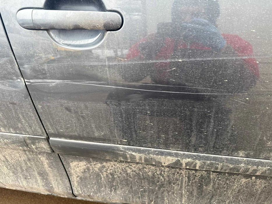drzwi prawy przód skoda Fabia 2 2008r 1.4 Kod lakieru 9153