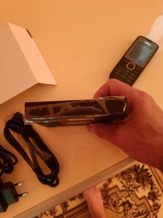 Продам СмартТВ приставка Vontar RT-X2 4/32 Гб Android TV 14 Smart Box