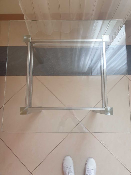 Stolik okolicznościowy szklany