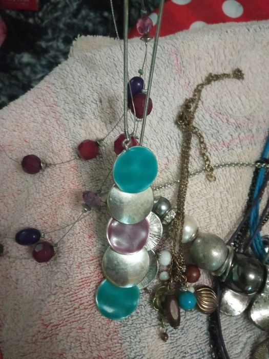 Бижутерия лотом 12шт