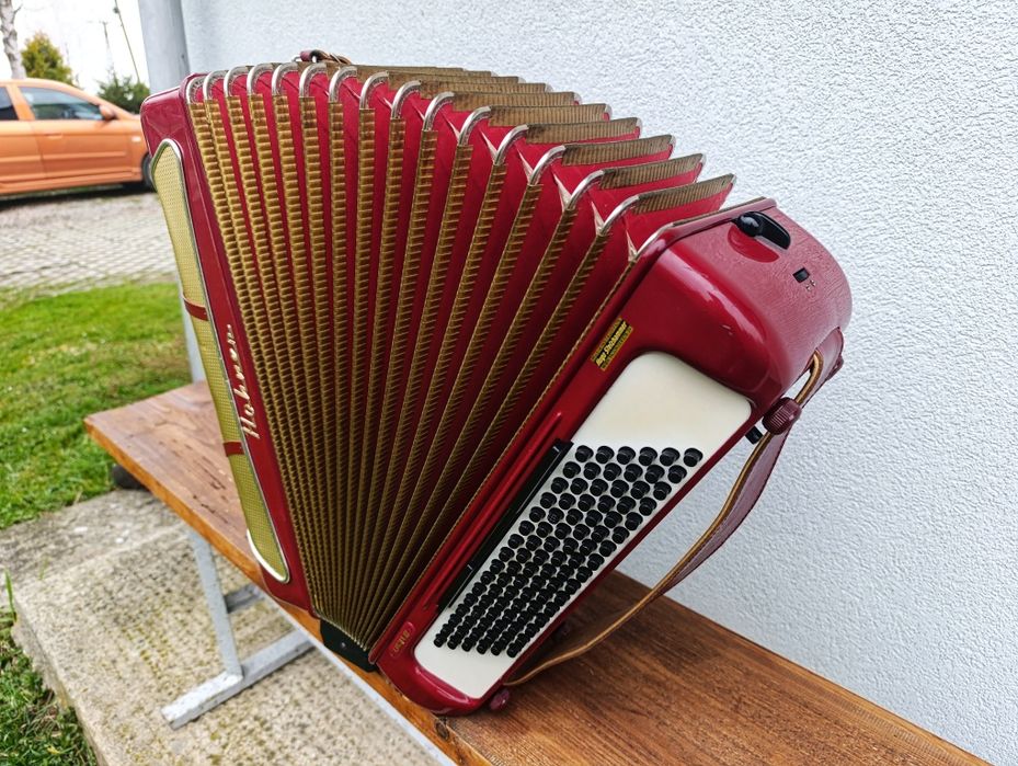 Akordeon Hohner Lucia 96 basów 3 chóry