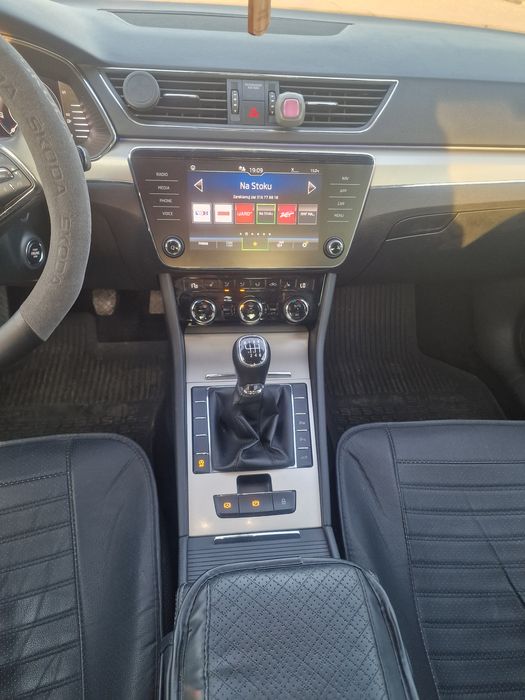 Skoda superb lift
