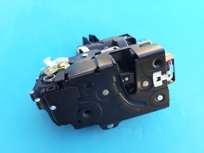 Fecho porta electrico Skoda Fabia 1999-2007  NOVO