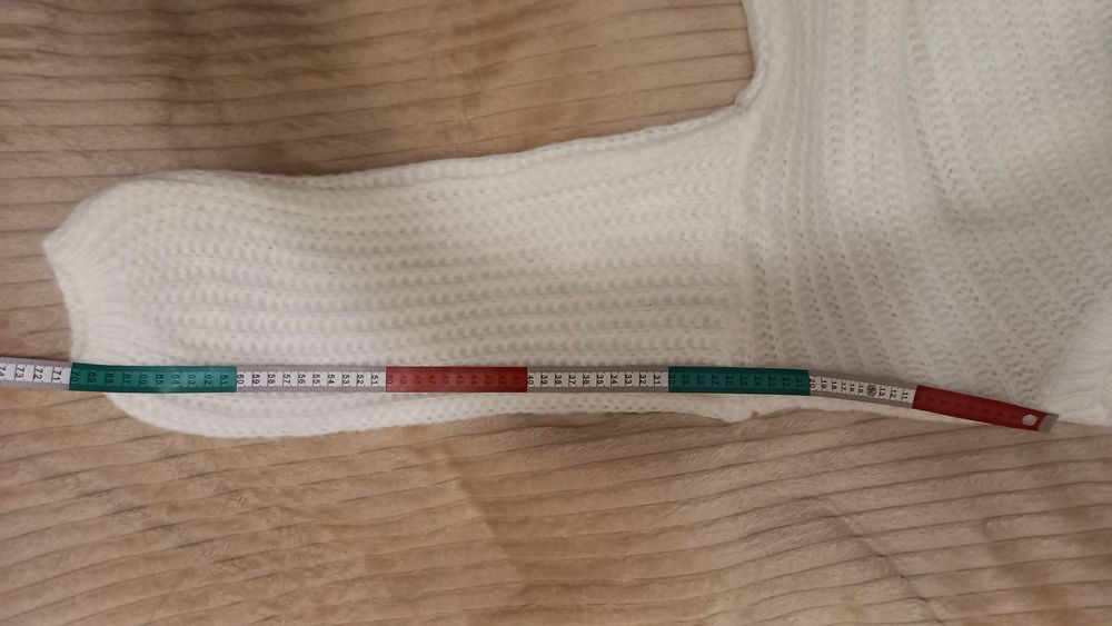 Piękny sweter dzwonek śmietankowy uni s m l xl nowy Włochy