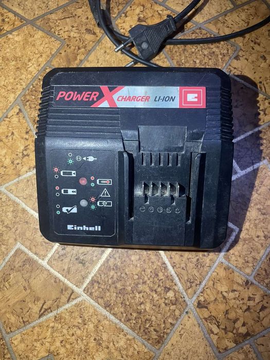 Зарядний пристрій Einhell