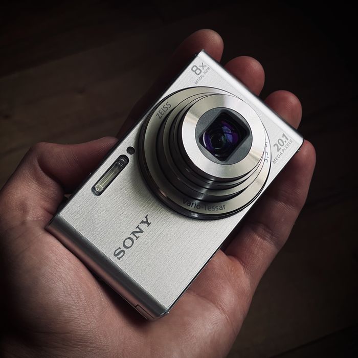 sony dsc w830 - купити цифрові фотокамери - Ціна на OLX.ua