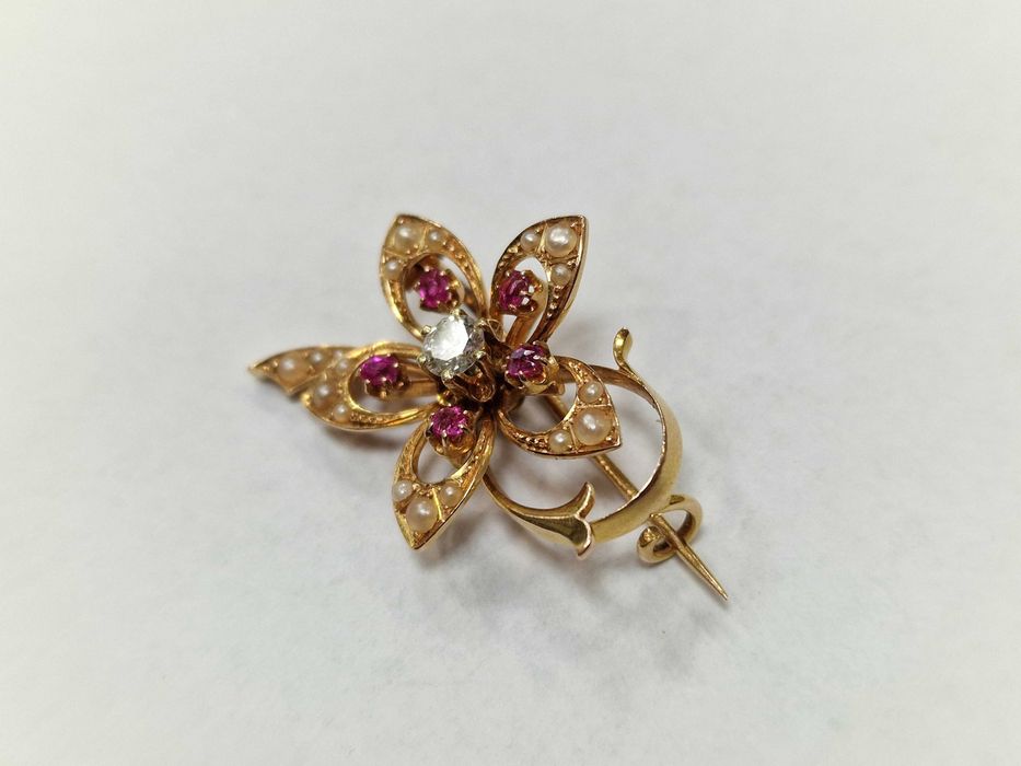 Złota broszka damska/ 585/ 3.99 gram/ 0.25 CT/ 5x Rubin/ perły/ wycena