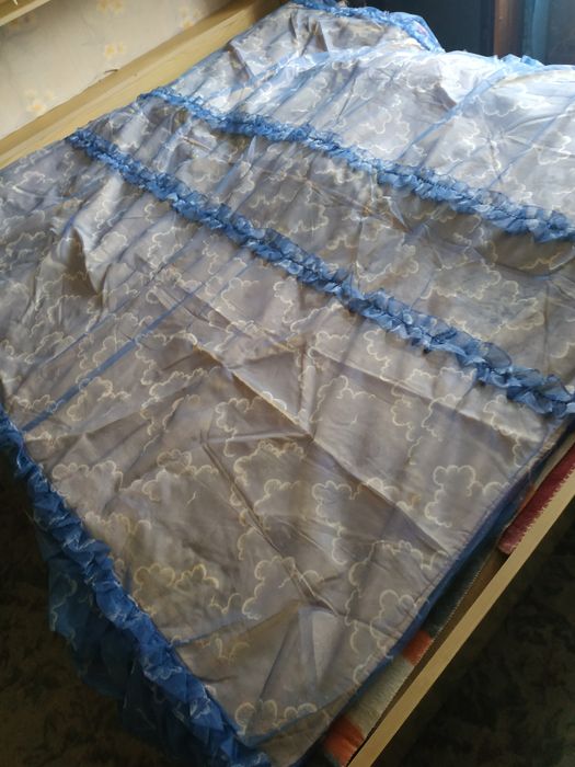 Покрывало на двуспальную кровать (фатин атлас)