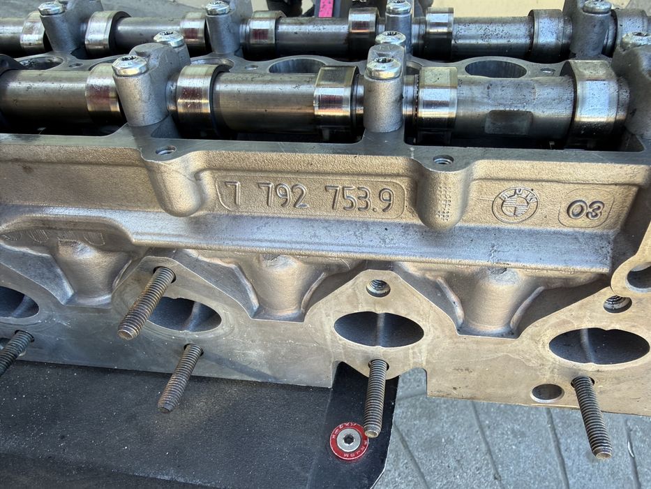 Sprzedam po regeneracji, nieużywaną głowicę do silnika BMW M57 306D4