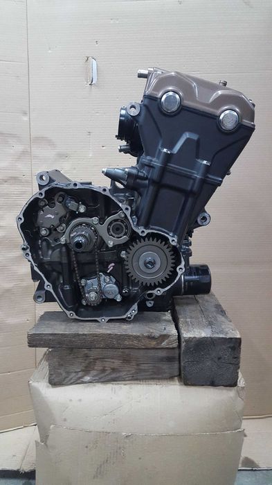 CBR500r 2019- Polka sruba mocowanie przelacznik tarcza wahacz palka