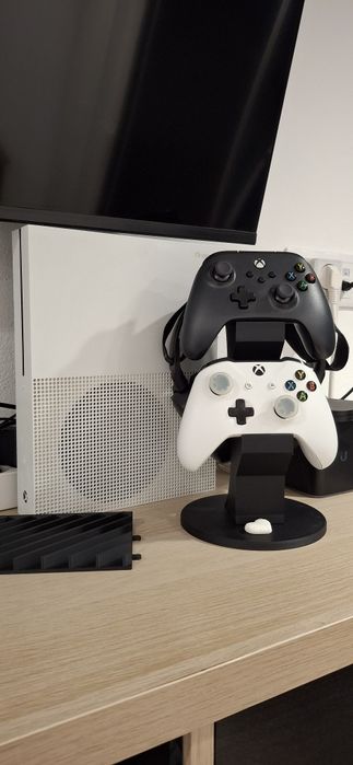 Xbox One S 1TB com SSD + jogos