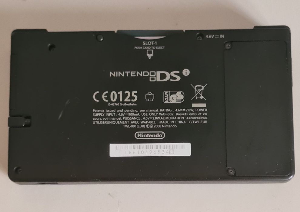 Nintendo DSi  TWL-001