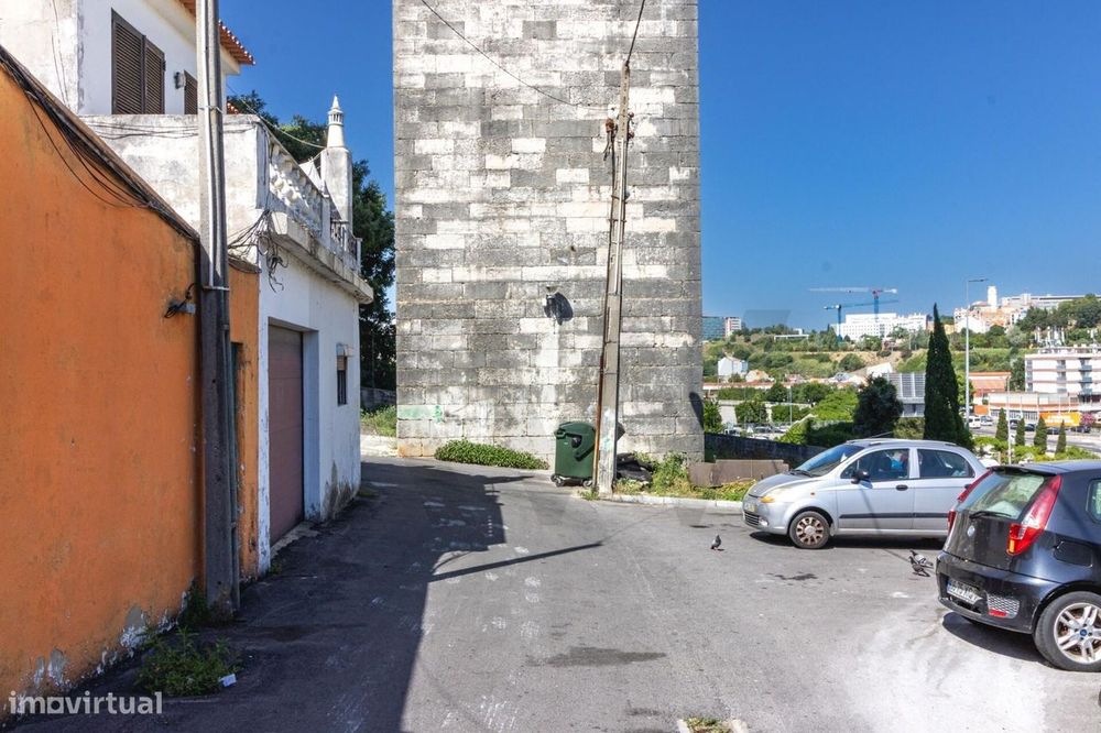 Moradia Arrendada No Bairro Da Liberdade | Campolide | 80 M² | 130.000